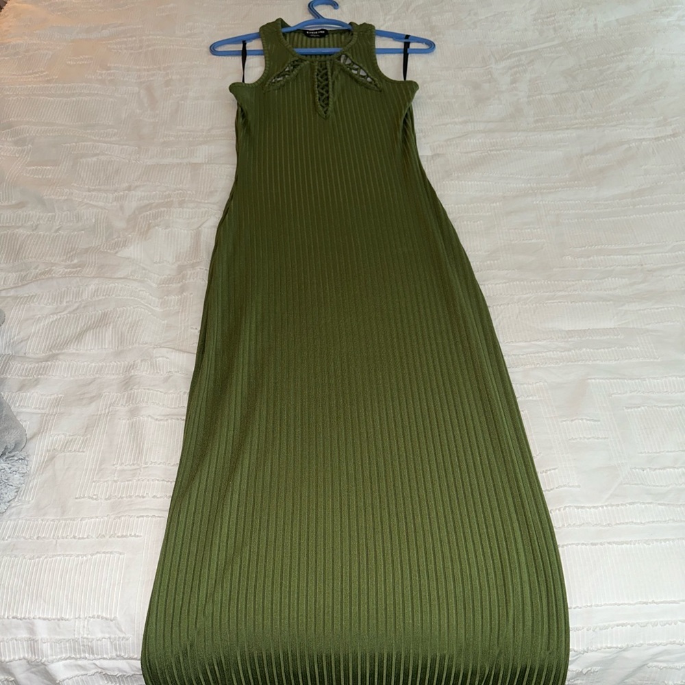 Bebe maxi dress